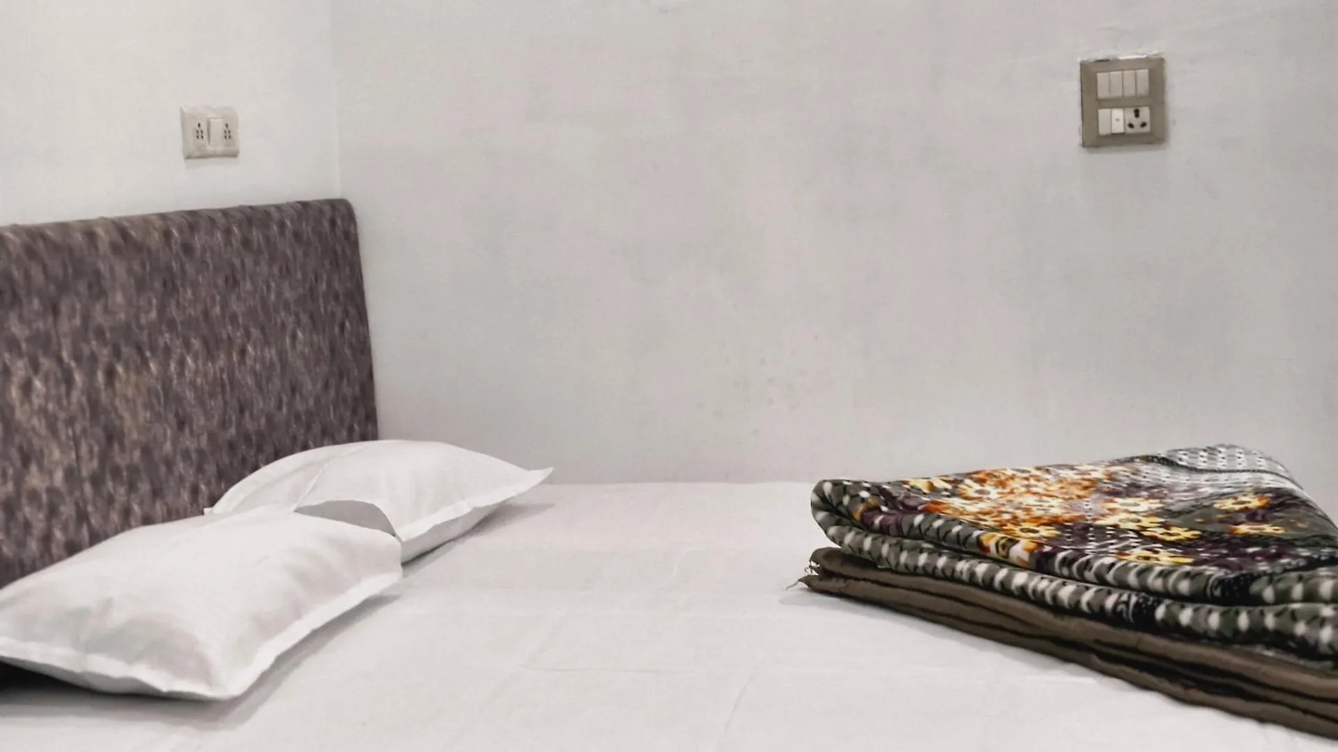 Manglam Guest House Varanasi