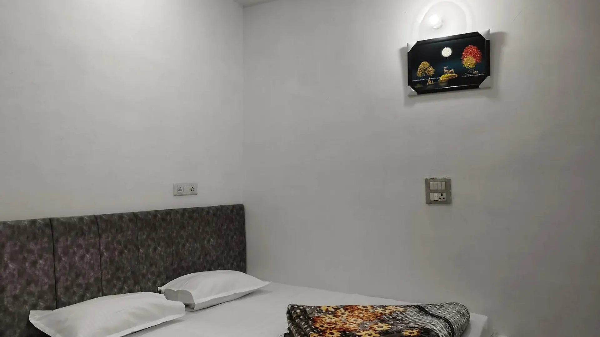 Manglam Guest House Varanasi
